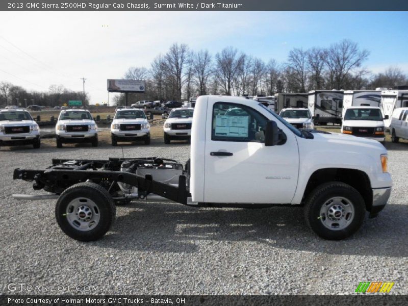 Summit White / Dark Titanium 2013 GMC Sierra 2500HD Regular Cab Chassis