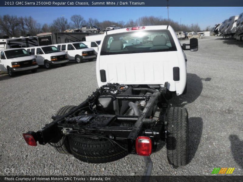 Summit White / Dark Titanium 2013 GMC Sierra 2500HD Regular Cab Chassis
