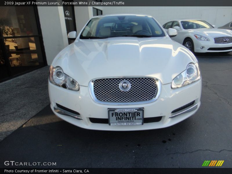 Porcelain White / Champagne/Truffle 2009 Jaguar XF Premium Luxury