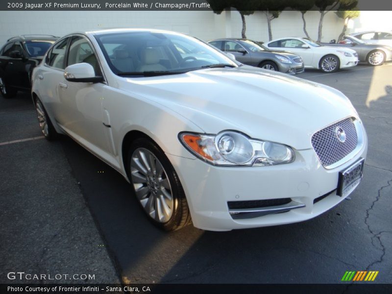 Porcelain White / Champagne/Truffle 2009 Jaguar XF Premium Luxury