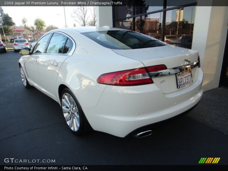 Porcelain White / Champagne/Truffle 2009 Jaguar XF Premium Luxury