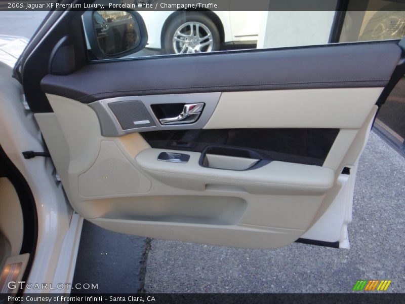 Porcelain White / Champagne/Truffle 2009 Jaguar XF Premium Luxury