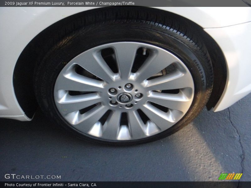 Porcelain White / Champagne/Truffle 2009 Jaguar XF Premium Luxury
