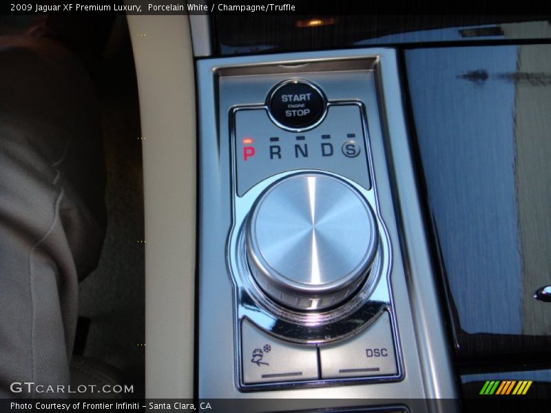 Porcelain White / Champagne/Truffle 2009 Jaguar XF Premium Luxury