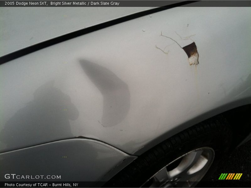 Bright Silver Metallic / Dark Slate Gray 2005 Dodge Neon SXT