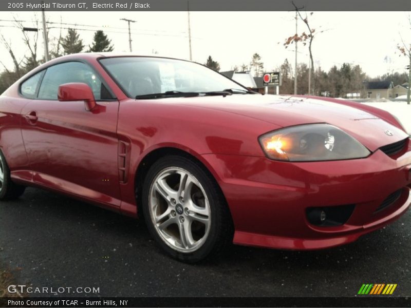 Electric Red / Black 2005 Hyundai Tiburon GT