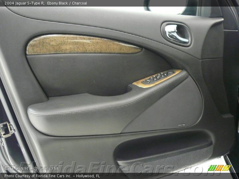 Ebony Black / Charcoal 2004 Jaguar S-Type R