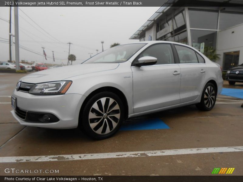 Front 3/4 View of 2013 Jetta Hybrid SEL Premium