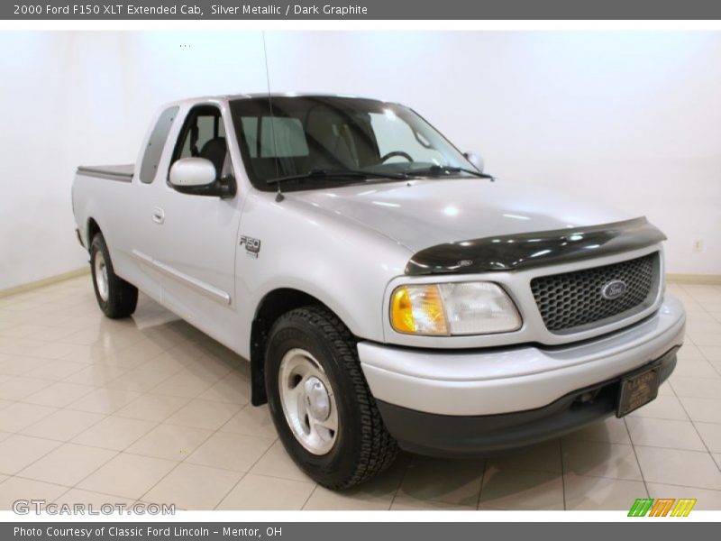 Silver Metallic / Dark Graphite 2000 Ford F150 XLT Extended Cab