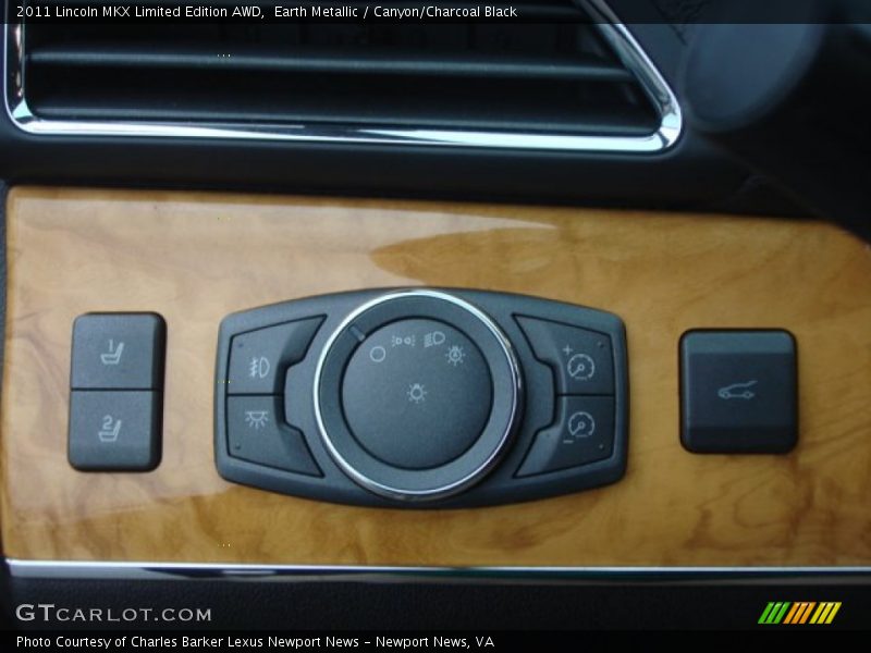 Controls of 2011 MKX Limited Edition AWD