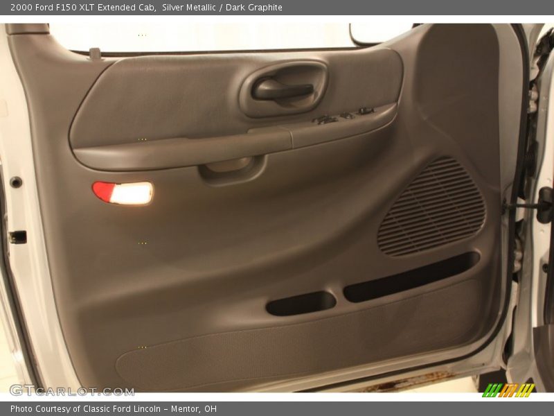 Door Panel of 2000 F150 XLT Extended Cab