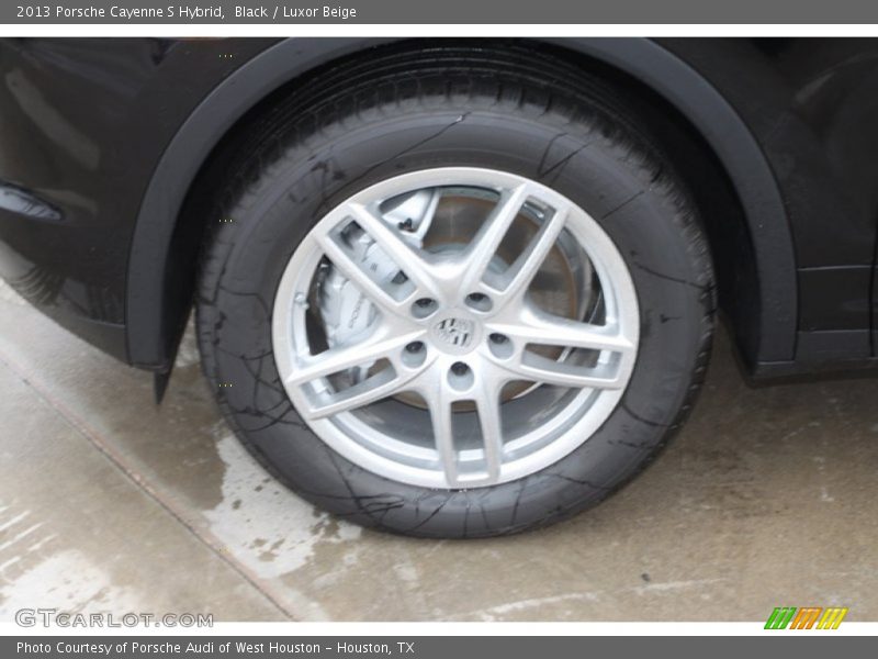  2013 Cayenne S Hybrid Wheel