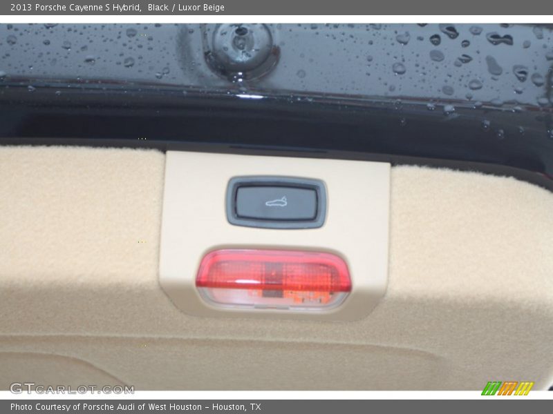 Black / Luxor Beige 2013 Porsche Cayenne S Hybrid