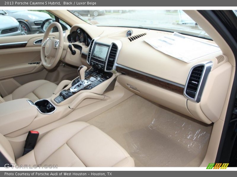 Dashboard of 2013 Cayenne S Hybrid