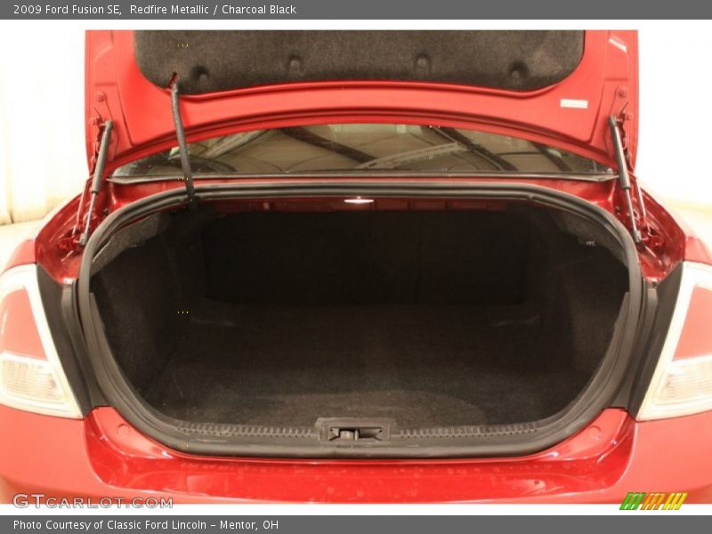  2009 Fusion SE Trunk