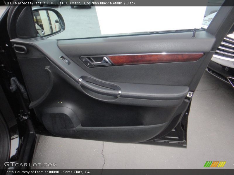 Door Panel of 2010 R 350 BlueTEC 4Matic