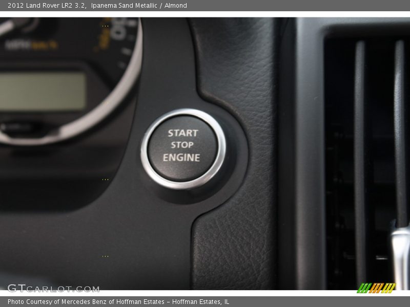 Ipanema Sand Metallic / Almond 2012 Land Rover LR2 3.2