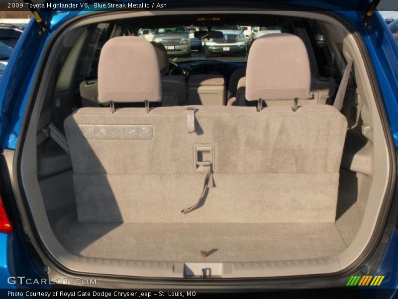 Blue Streak Metallic / Ash 2009 Toyota Highlander V6