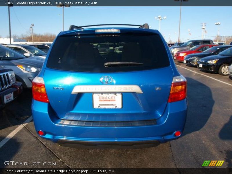 Blue Streak Metallic / Ash 2009 Toyota Highlander V6