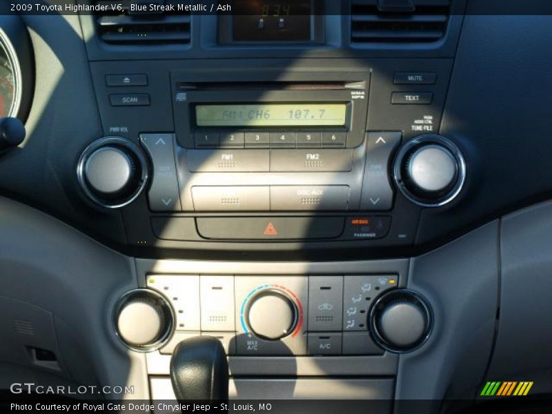 Blue Streak Metallic / Ash 2009 Toyota Highlander V6