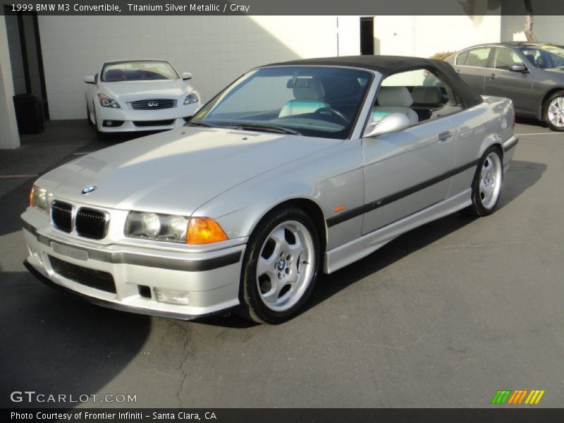 Front 3/4 View of 1999 M3 Convertible