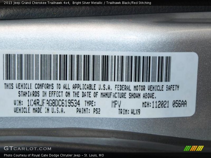 Bright Silver Metallic / Trailhawk Black/Red Stitching 2013 Jeep Grand Cherokee Trailhawk 4x4