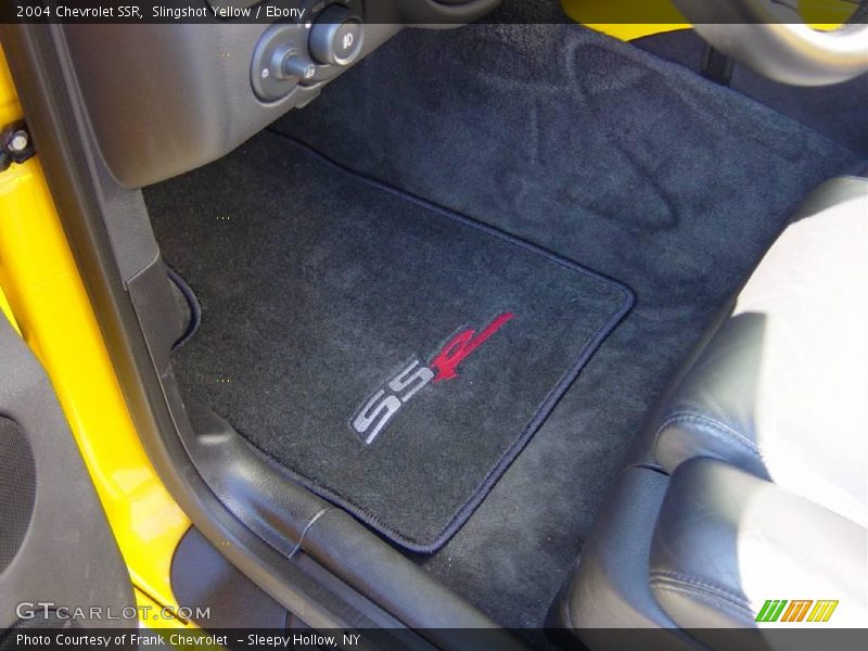Slingshot Yellow / Ebony 2004 Chevrolet SSR