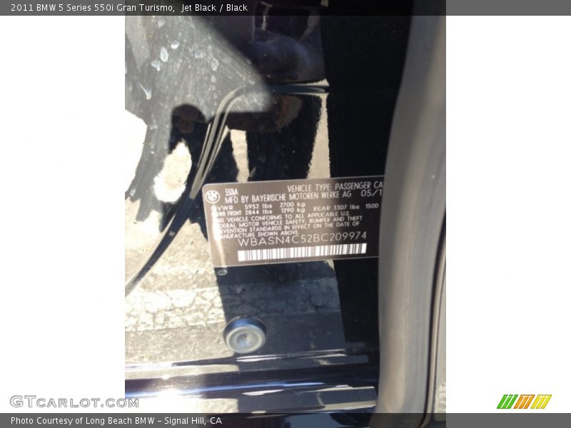 Jet Black / Black 2011 BMW 5 Series 550i Gran Turismo