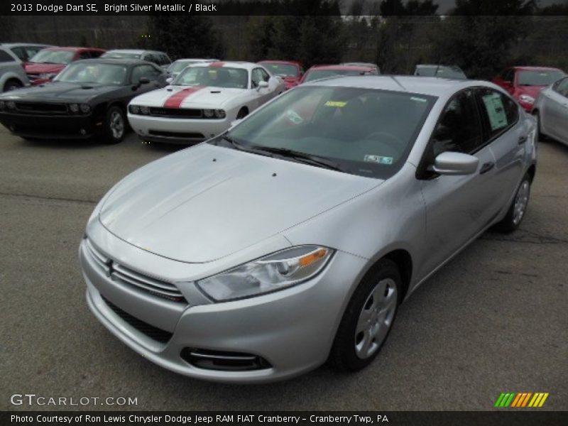 Bright Silver Metallic / Black 2013 Dodge Dart SE