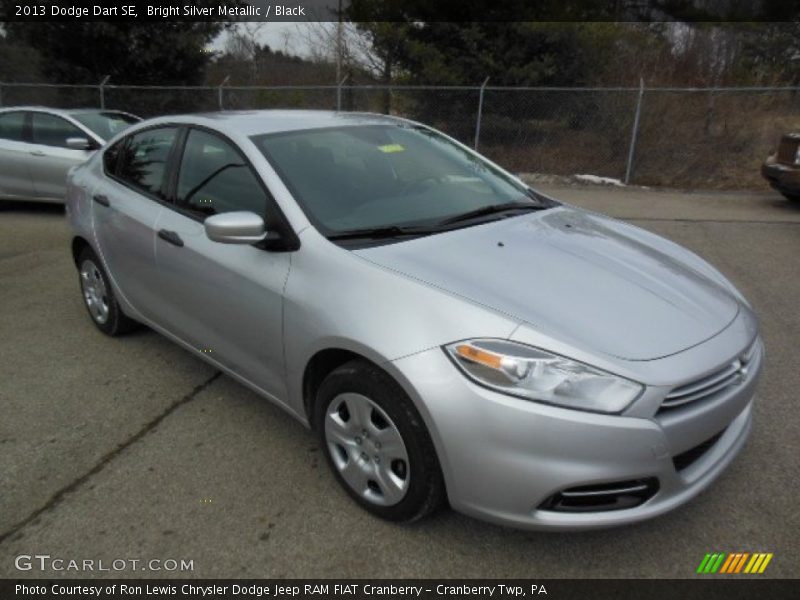 Bright Silver Metallic / Black 2013 Dodge Dart SE