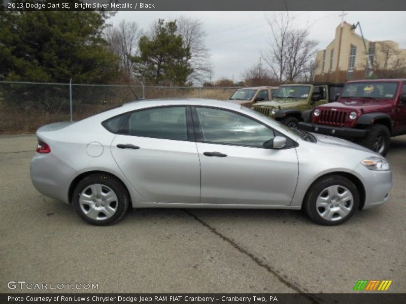 Bright Silver Metallic / Black 2013 Dodge Dart SE