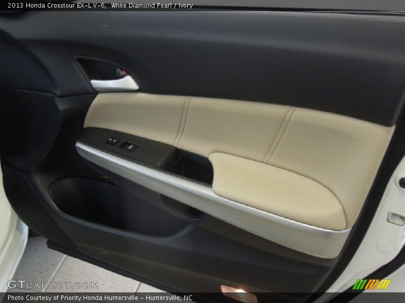 White Diamond Pearl / Ivory 2013 Honda Crosstour EX-L V-6