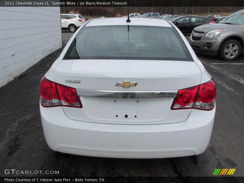 Summit White / Jet Black/Medium Titanium 2011 Chevrolet Cruze LS