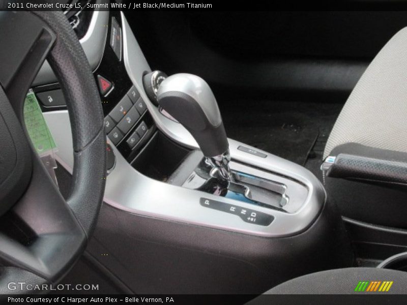 Summit White / Jet Black/Medium Titanium 2011 Chevrolet Cruze LS