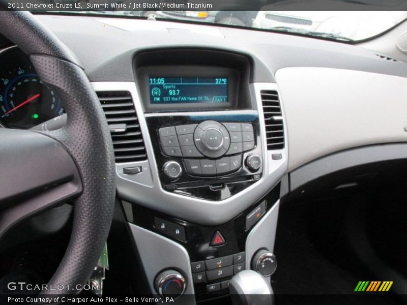 Summit White / Jet Black/Medium Titanium 2011 Chevrolet Cruze LS