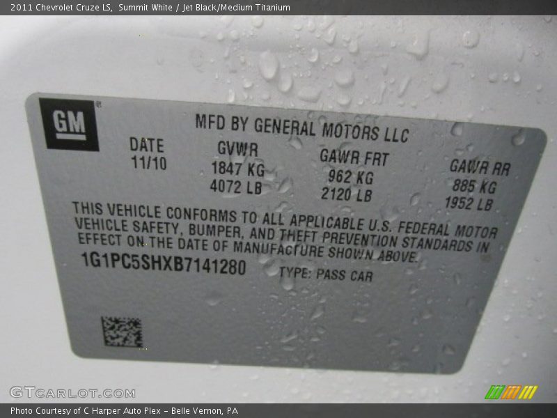 Summit White / Jet Black/Medium Titanium 2011 Chevrolet Cruze LS