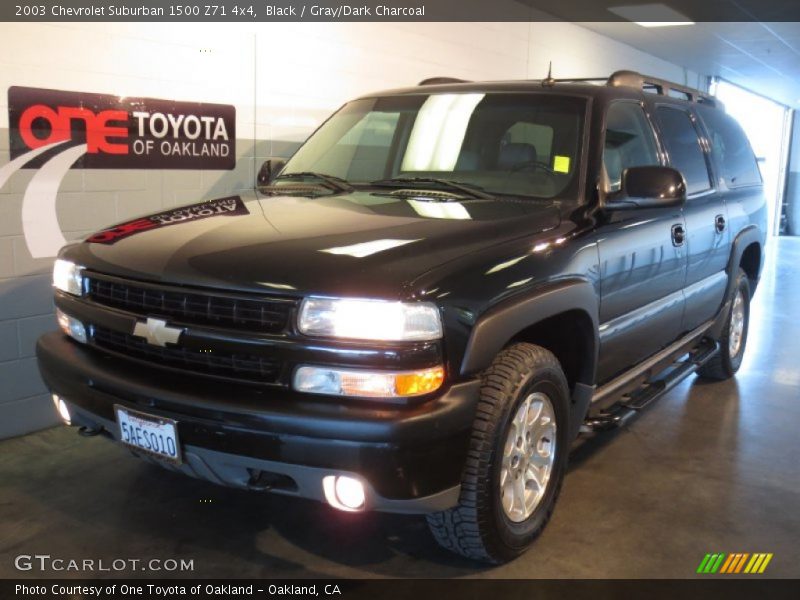 Black / Gray/Dark Charcoal 2003 Chevrolet Suburban 1500 Z71 4x4