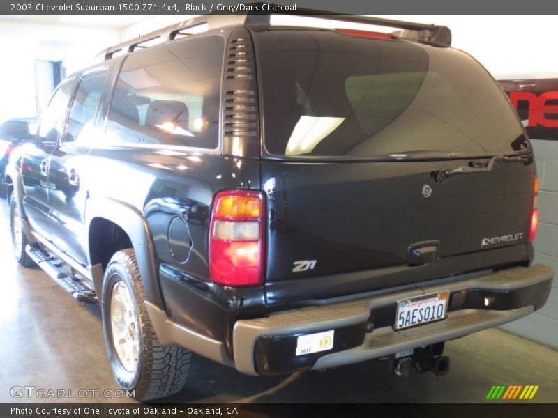 Black / Gray/Dark Charcoal 2003 Chevrolet Suburban 1500 Z71 4x4