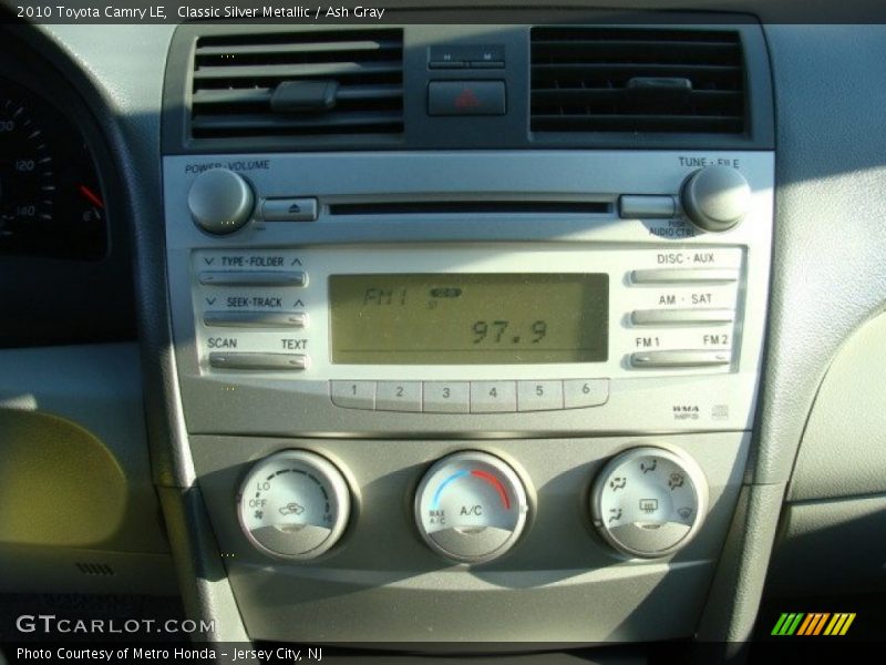 Classic Silver Metallic / Ash Gray 2010 Toyota Camry LE