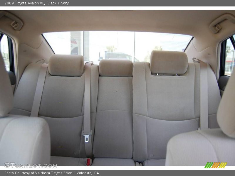 Black / Ivory 2009 Toyota Avalon XL