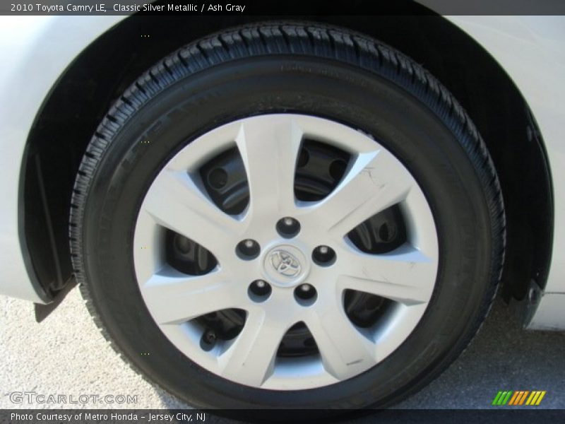 Classic Silver Metallic / Ash Gray 2010 Toyota Camry LE