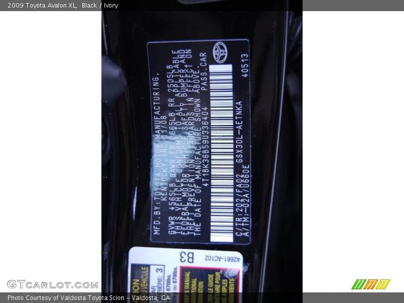 Black / Ivory 2009 Toyota Avalon XL