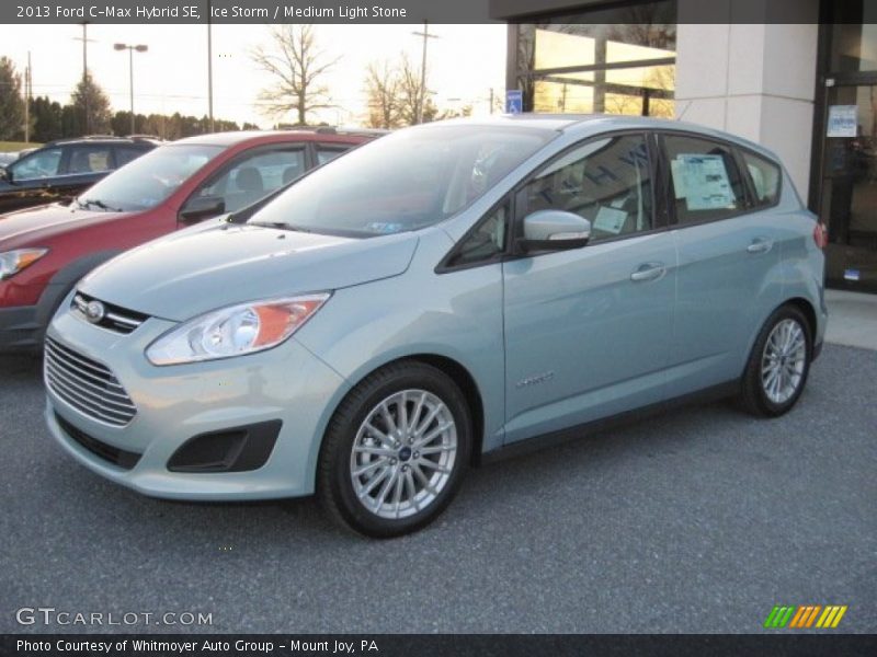 Front 3/4 View of 2013 C-Max Hybrid SE
