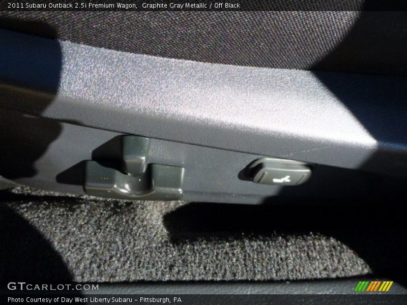 Graphite Gray Metallic / Off Black 2011 Subaru Outback 2.5i Premium Wagon