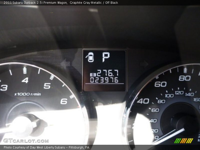 Graphite Gray Metallic / Off Black 2011 Subaru Outback 2.5i Premium Wagon