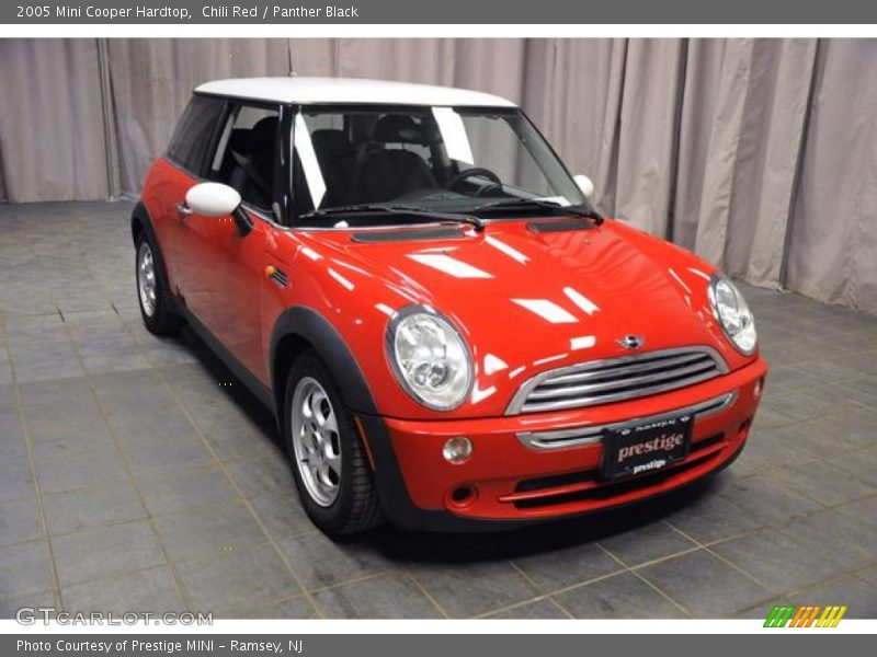 Chili Red / Panther Black 2005 Mini Cooper Hardtop