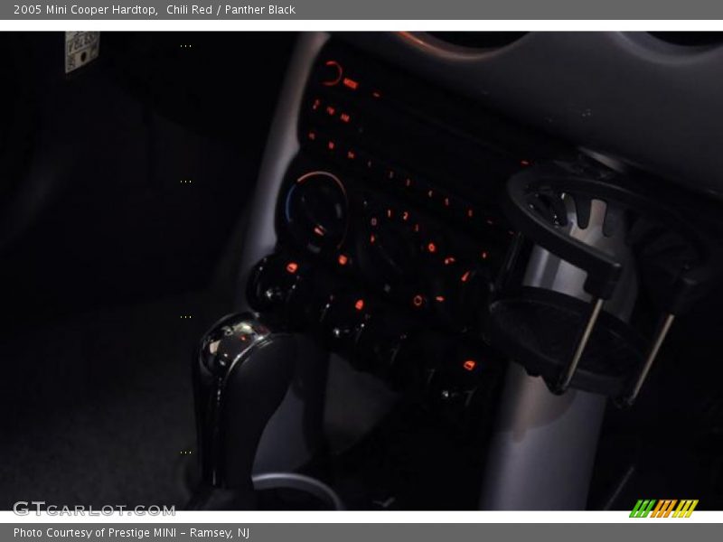 Chili Red / Panther Black 2005 Mini Cooper Hardtop
