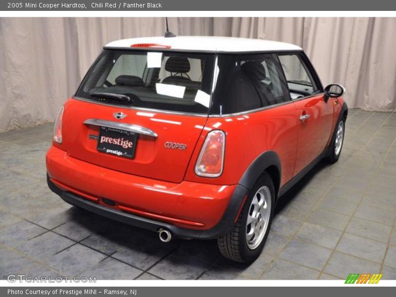 Chili Red / Panther Black 2005 Mini Cooper Hardtop