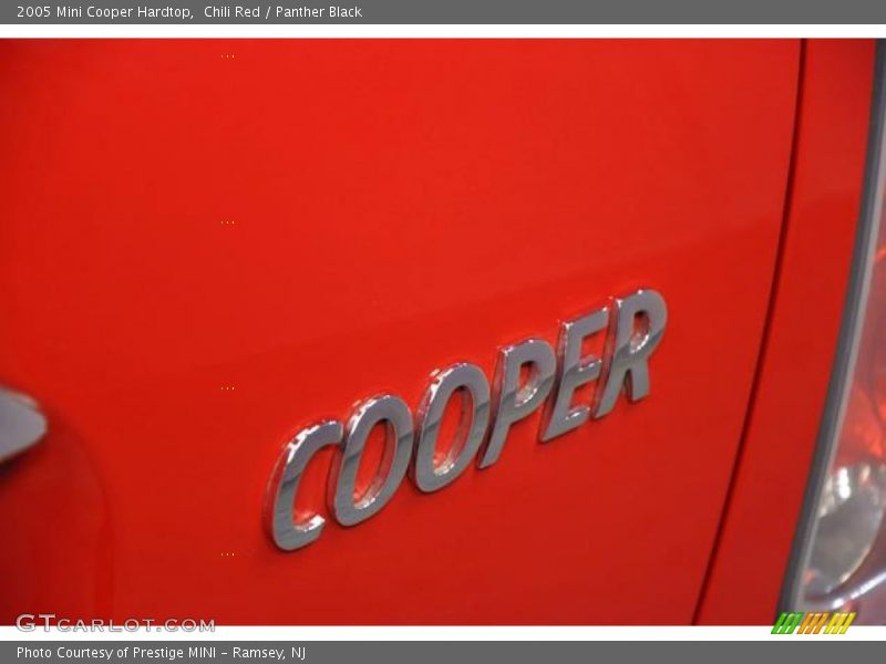 Chili Red / Panther Black 2005 Mini Cooper Hardtop