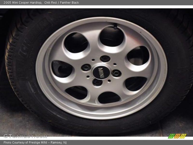 Chili Red / Panther Black 2005 Mini Cooper Hardtop